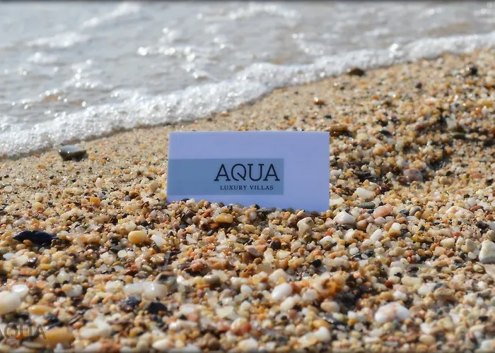 Aqua Luxury Villas